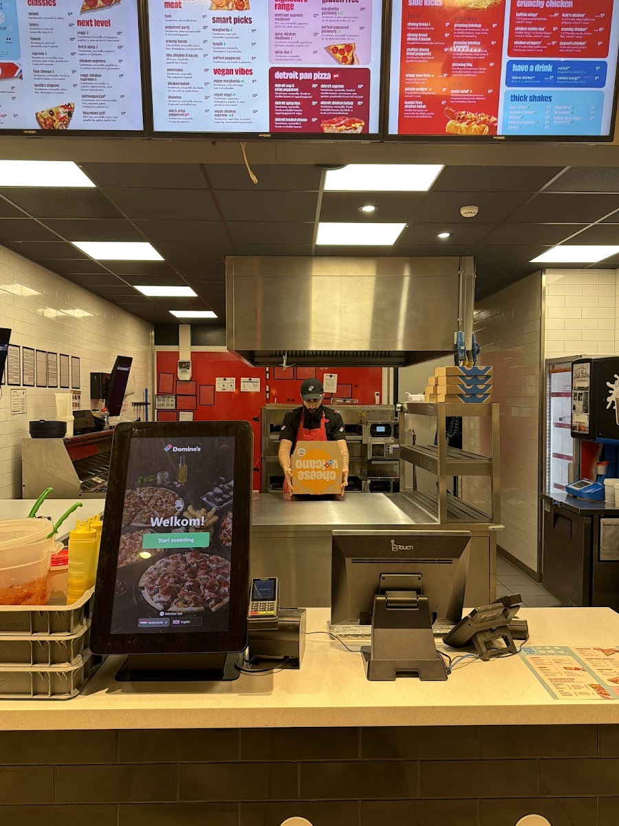 Domino's Pizza Hoogkarspel-9